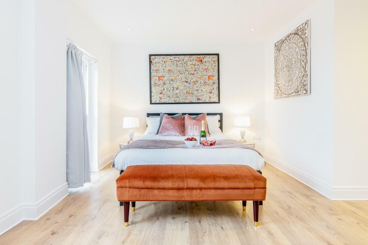 Bright & Spacious 4Beds Home - Kensington High Street-Olympia Londra Dış mekan fotoğraf