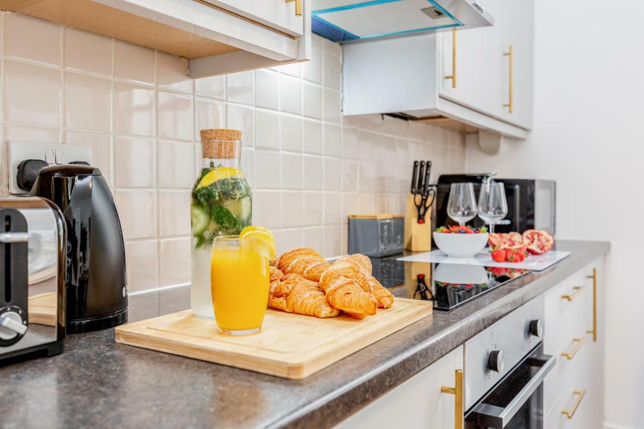 Bright & Spacious 4Beds Home - Kensington High Street-Olympia Londra Dış mekan fotoğraf