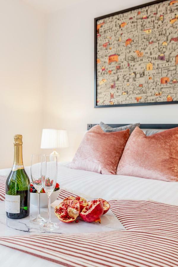 Bright & Spacious 4Beds Home - Kensington High Street-Olympia Londra Dış mekan fotoğraf